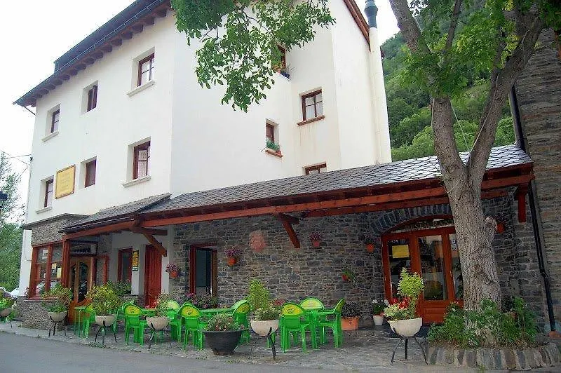 Casa Feliu Hotel Tavascan Spain